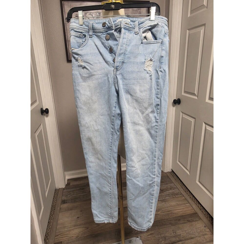 High-Rise Distressed Skinny/Slim Fit